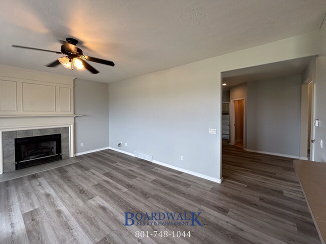 Building Photo - 833 Molasses Mill Dr
