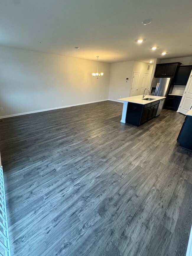 Building Photo - THREE BEDROOM NEW CONSTRUCTION PARKLAND SCHOOLS Townhome