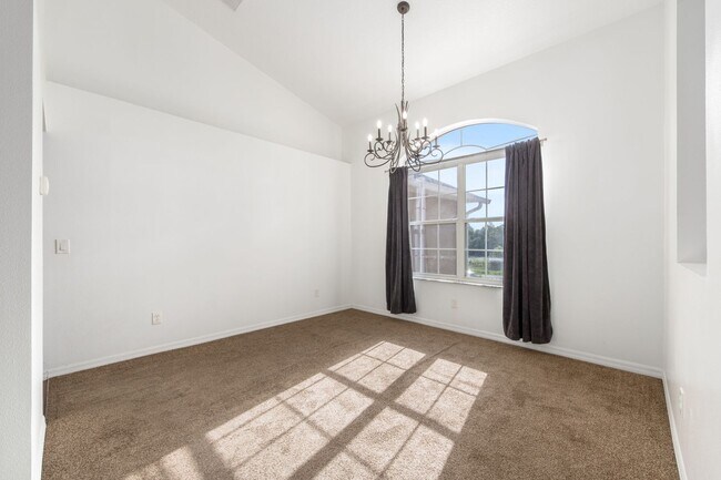Building Photo - 7860 SW 204th Ave