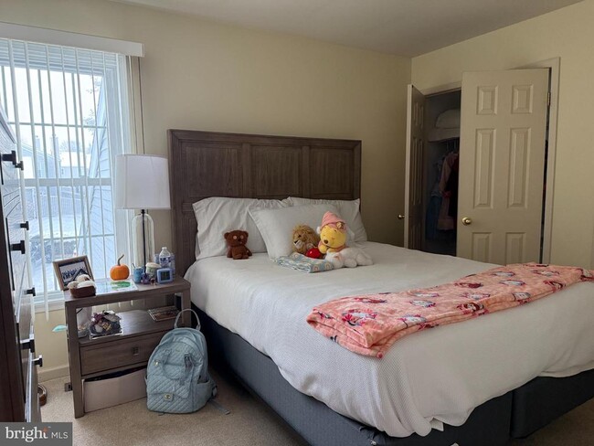 Building Photo - 3 Nathan Ct