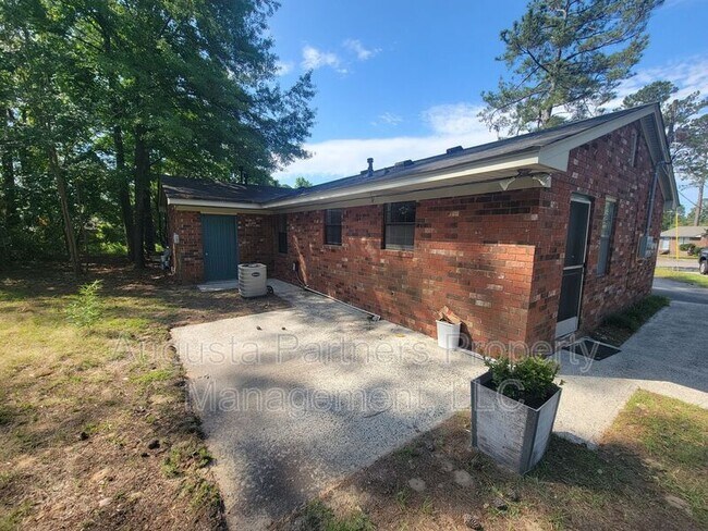 Building Photo - ~103 Blue Ct