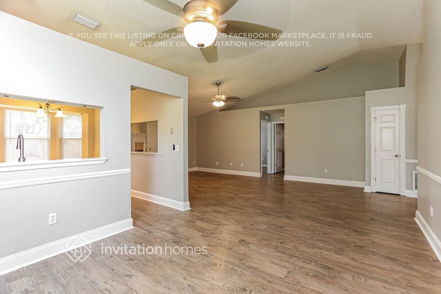Building Photo - 8763 Hammond Forest Dr