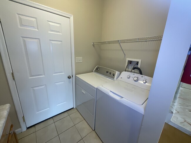 Building Photo - 348 Channing Dr