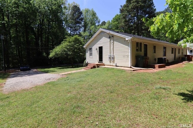 Building Photo - 6114 Deerwood Pl