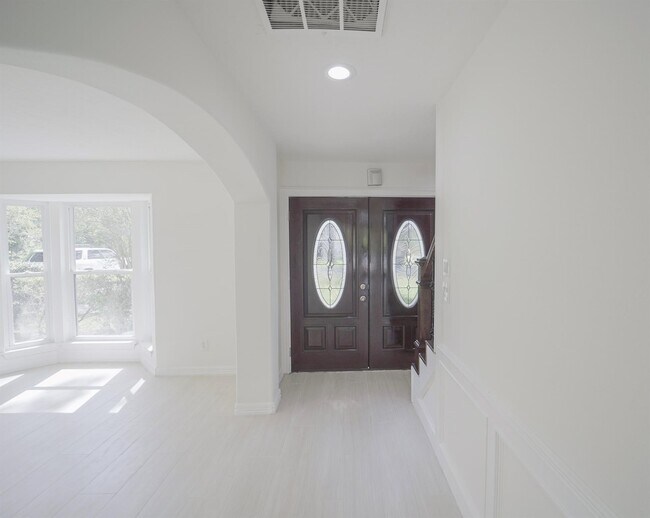 Building Photo - 1419 Chestnut Ridge Rd