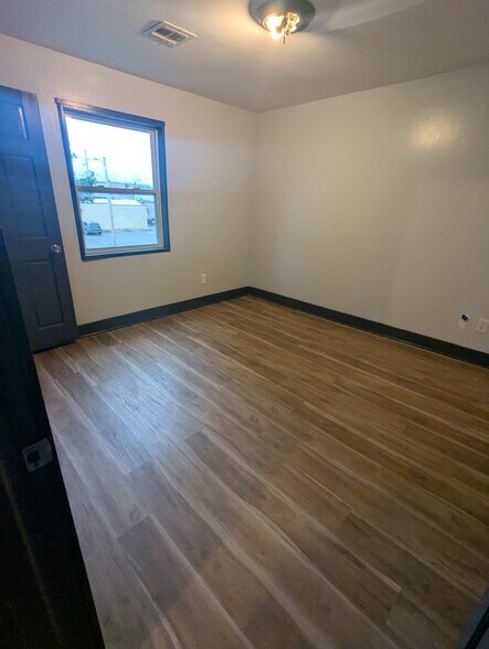 Bedroom 2 of 2 - 201 W 10th Ave