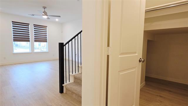 Building Photo - 9015 Scarp Hl Ln