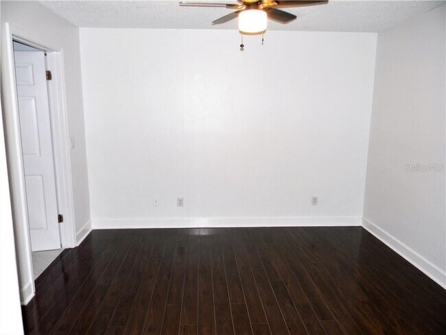 Building Photo - 8846 Coral Palms Ct