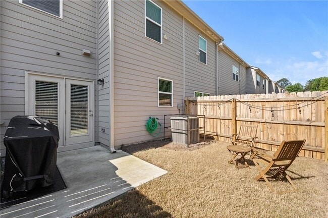 Building Photo - 6336 Scudders Dr