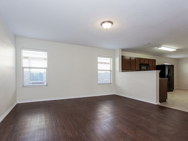 Building Photo - 9036 Sun Haven Way