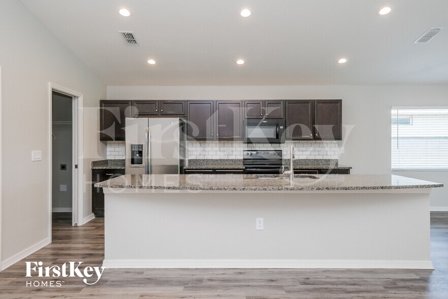 Building Photo - 5336 White Egret Ln