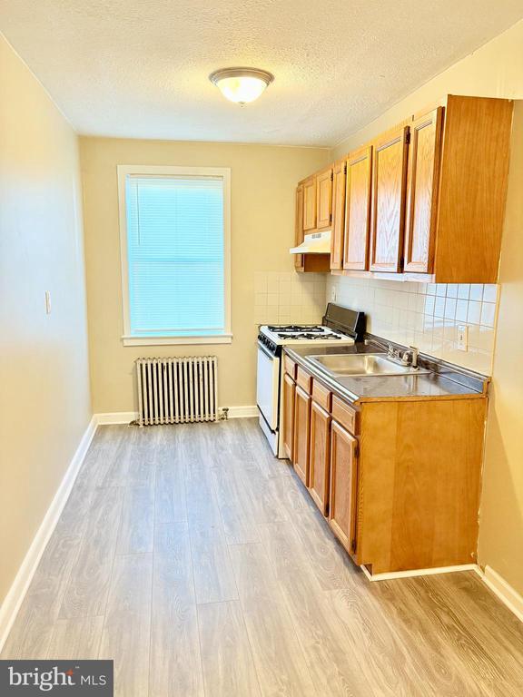Building Photo - 125 Denison St
