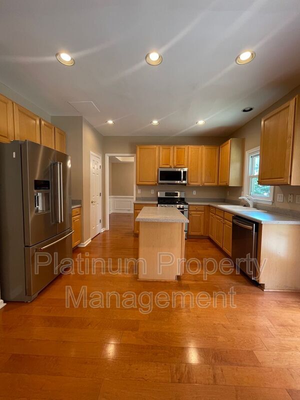Building Photo - 4916 Durley Ln SE