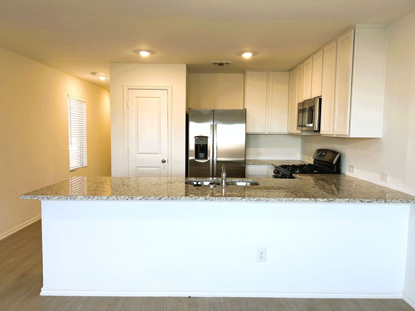 Building Photo - 3231 NW 147th Ter