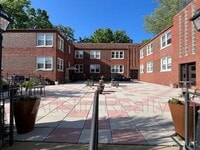 Building Photo - 7762 Wise
