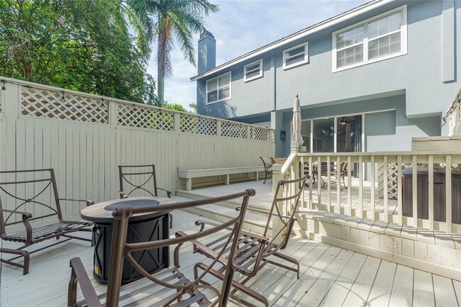Building Photo - 1508 S Bay Villa Pl