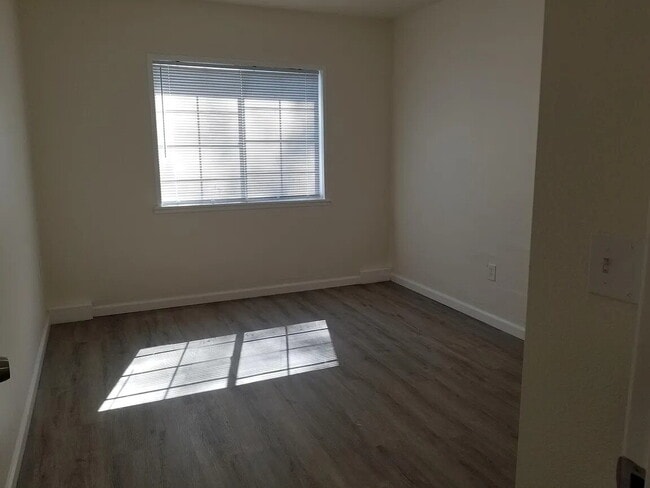 Building Photo - 4502 69th St