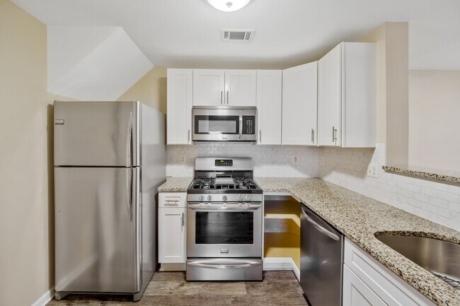 Building Photo - 1060 Gardenview Loop