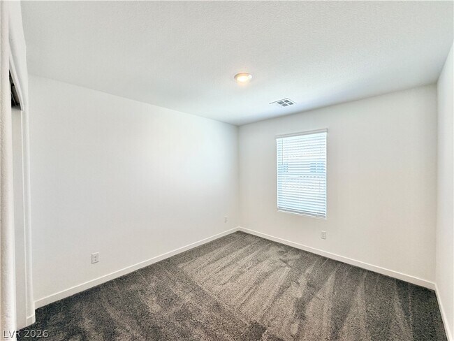 Building Photo - 930 Black Heron St