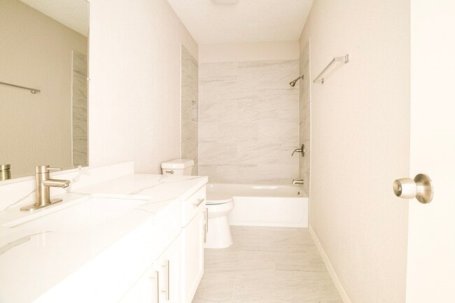 Building Photo - 19414 Leafwood Ln