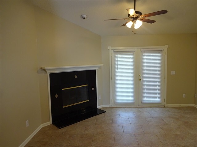 Building Photo - 2903 Brittany Bluff Dr