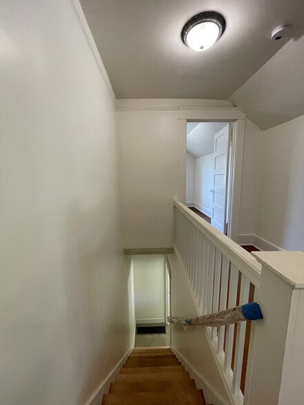 Completely renovated stairwell. - 1135 Magnolia St