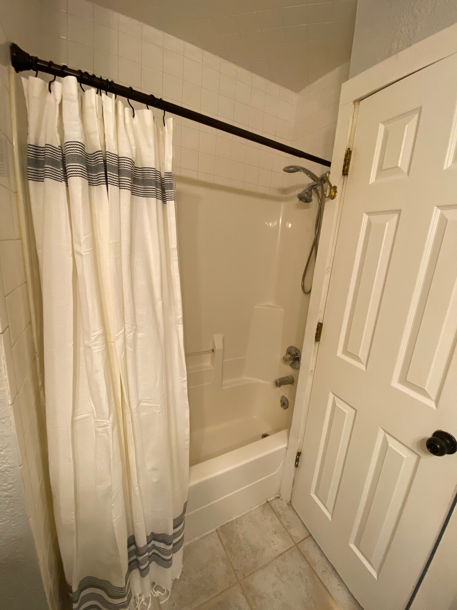 Primary Bath - 3906 7th St