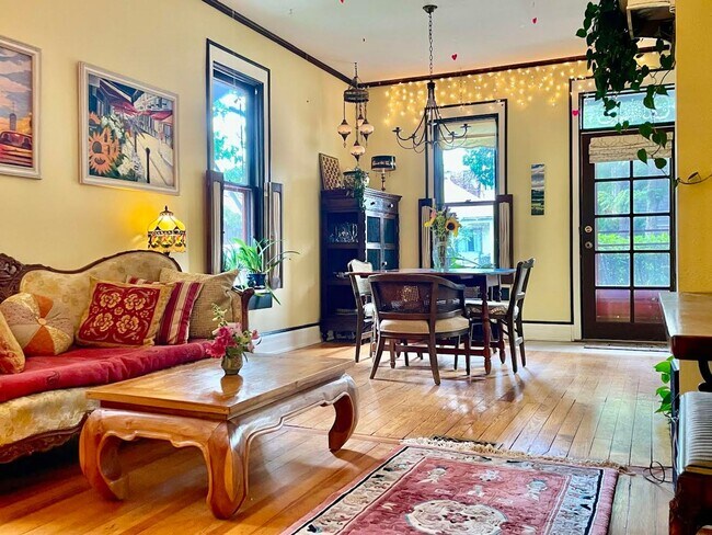 Building Photo - Charming Furnished Home in Downtown Boulder