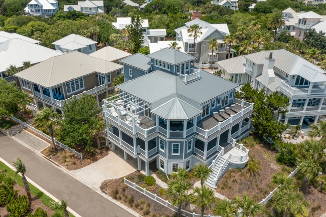 Primary Photo - 681 Ocean Palm Way
