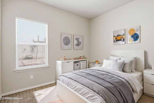 Building Photo - 7533 Red Cedar Dr