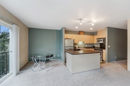 Building Photo - The Klee - 2 bedrooms