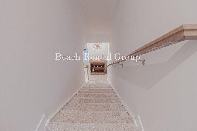 Building Photo - Furnished Townhouse in Gated Community