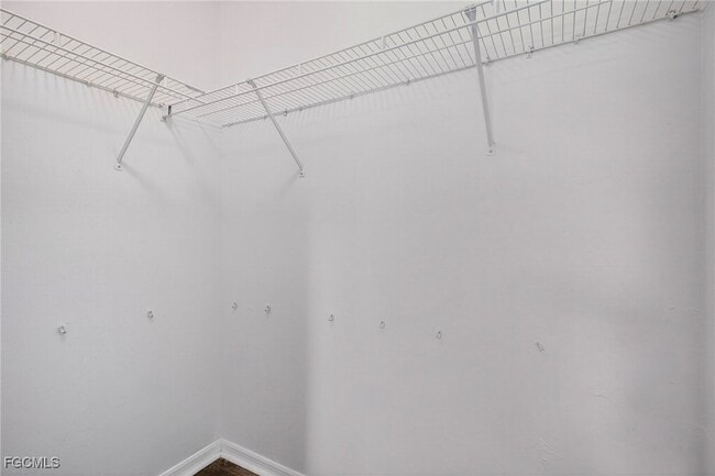 Building Photo - 710 Creuset Ave S