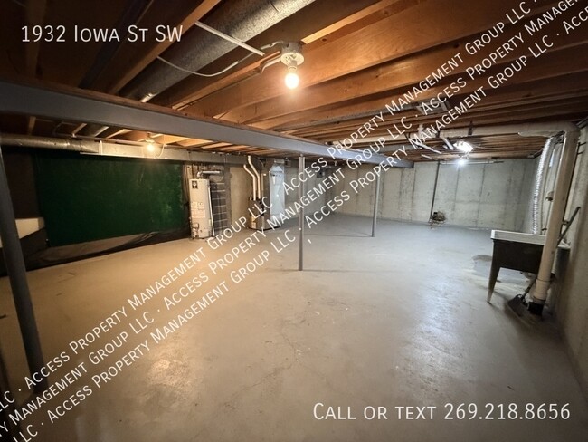 Building Photo - 1932 Iowa St SW