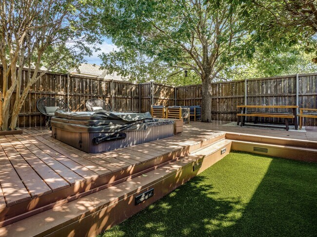 Building Photo - 4219 Bendwood Ln