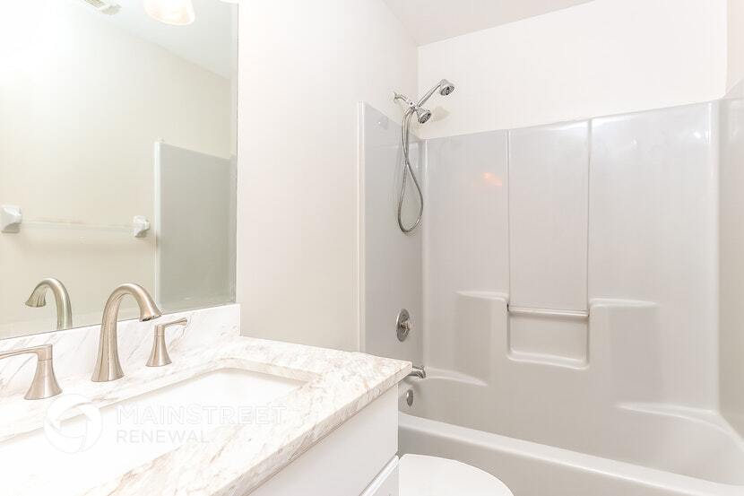 Building Photo - 2307 SW Kent Cir