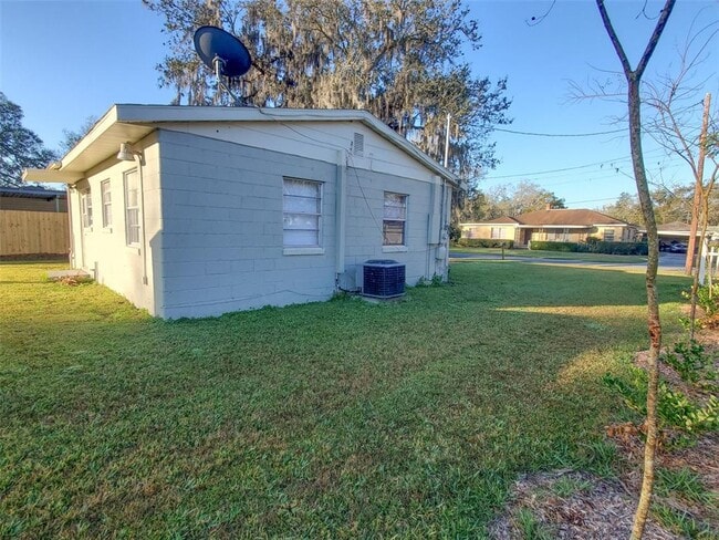 Building Photo - 602 N Johnson St