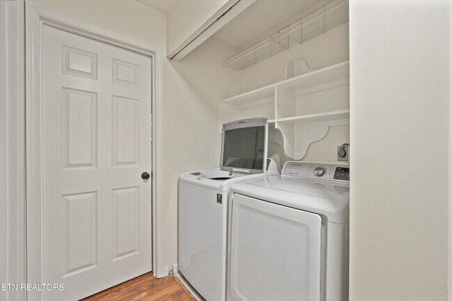 Building Photo - 4444 St Lucia Ln