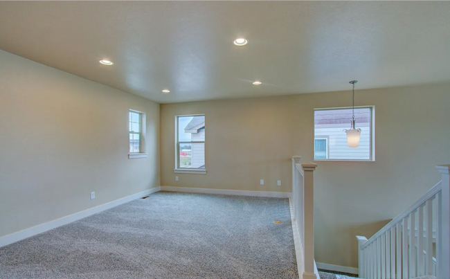 Building Photo - Gorgeous 4 Bed, 3.5 Bath Home | 3,100+ Sq ...