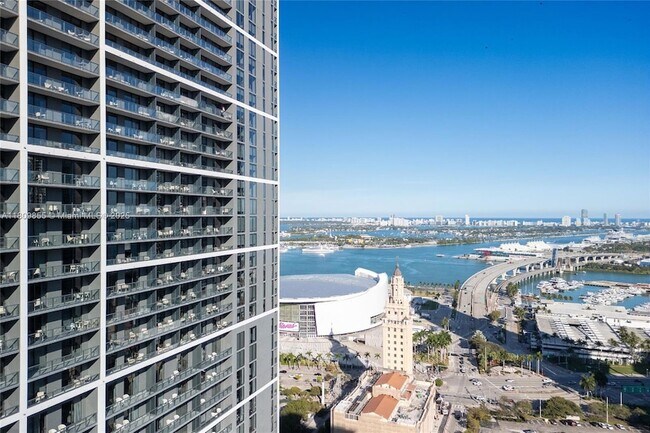 Building Photo - 159 NE 6th St