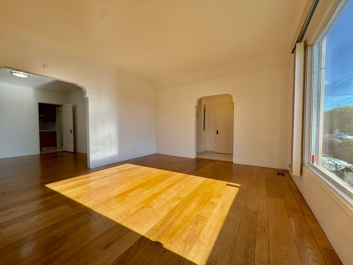 Building Photo - 2307 107th Ave