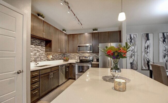 Building Photo - 9185 Wilde Ln