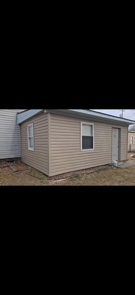 Building Photo - 718 N 18th St