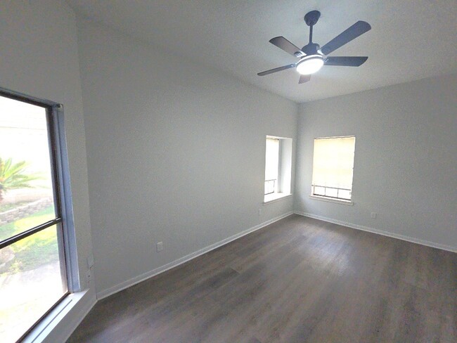 Building Photo - 8718 Roaring Point Dr