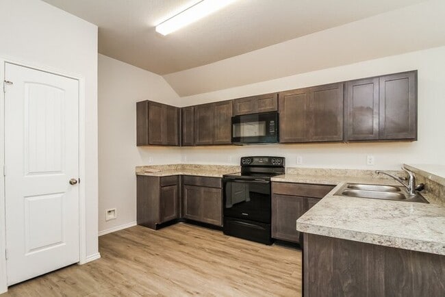 Building Photo - 5406 Freshwater Way