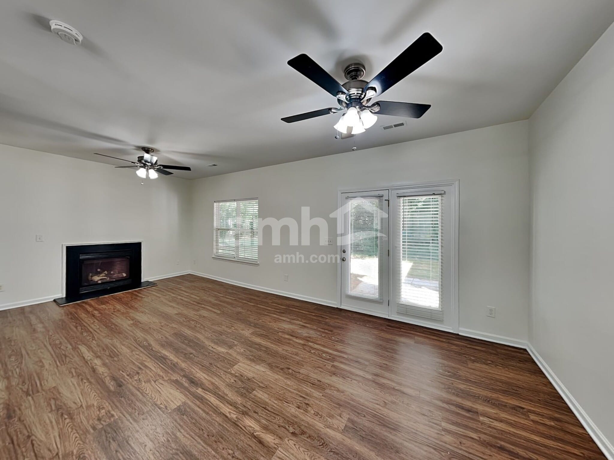 Building Photo - 9149 Glenashley Dr