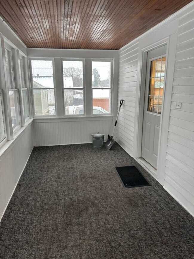 Building Photo - 2848 4th St