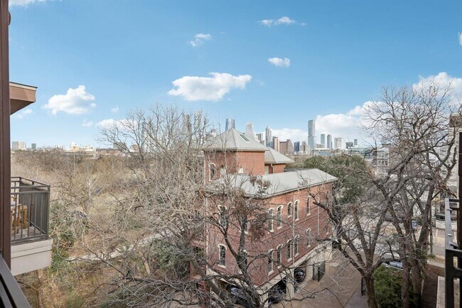 Building Photo - 1900 Barton Springs Rd