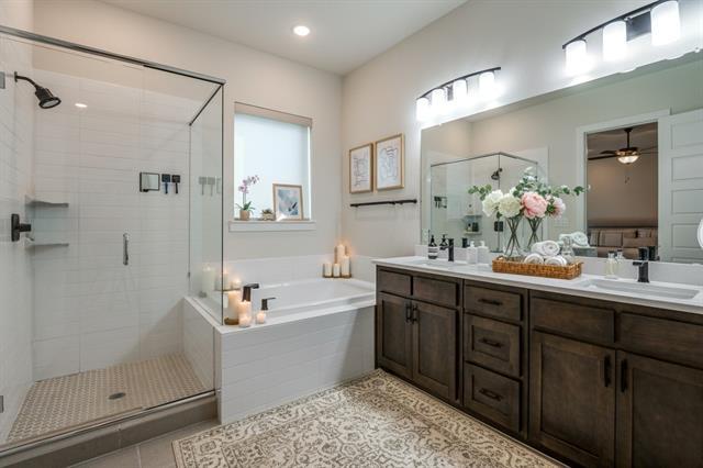 Building Photo - 1053 Manacor Ln