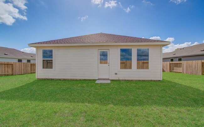 Building Photo - 5005 Gallant St